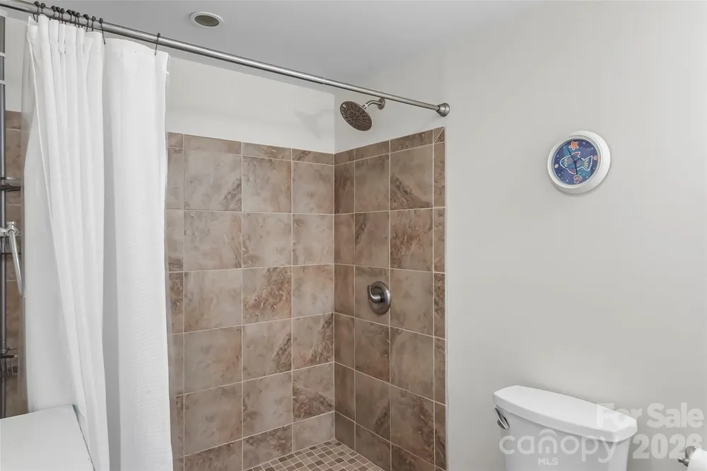 32 Swanns View Drive Marion, NC 28752