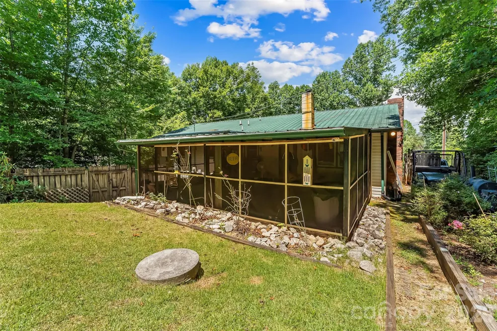 32 Swanns View Drive Marion, NC 28752