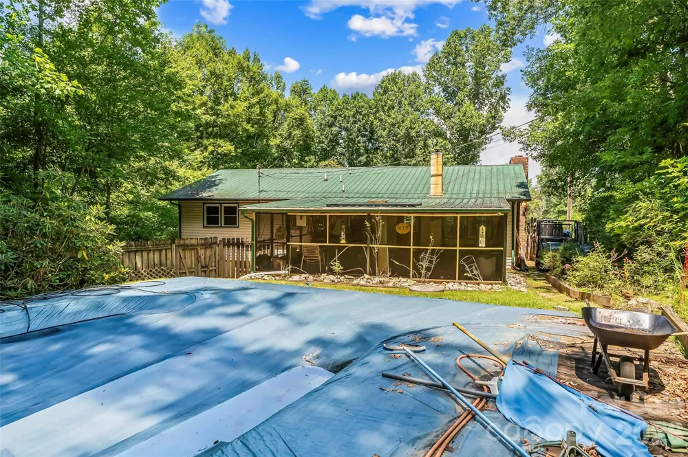 32 Swanns View Drive Marion, NC 28752
