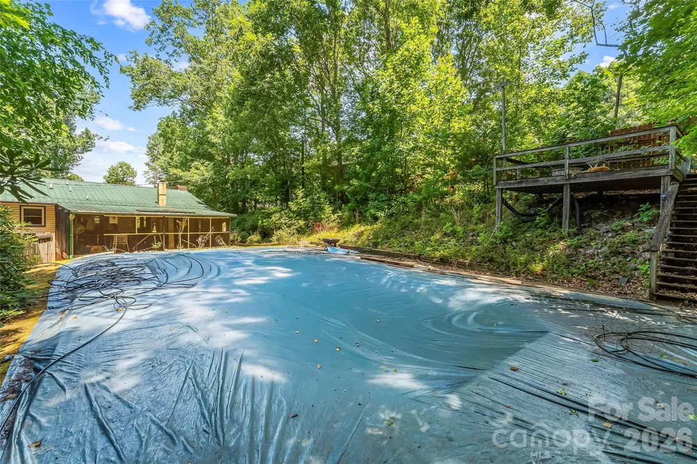 32 Swanns View Drive Marion, NC 28752
