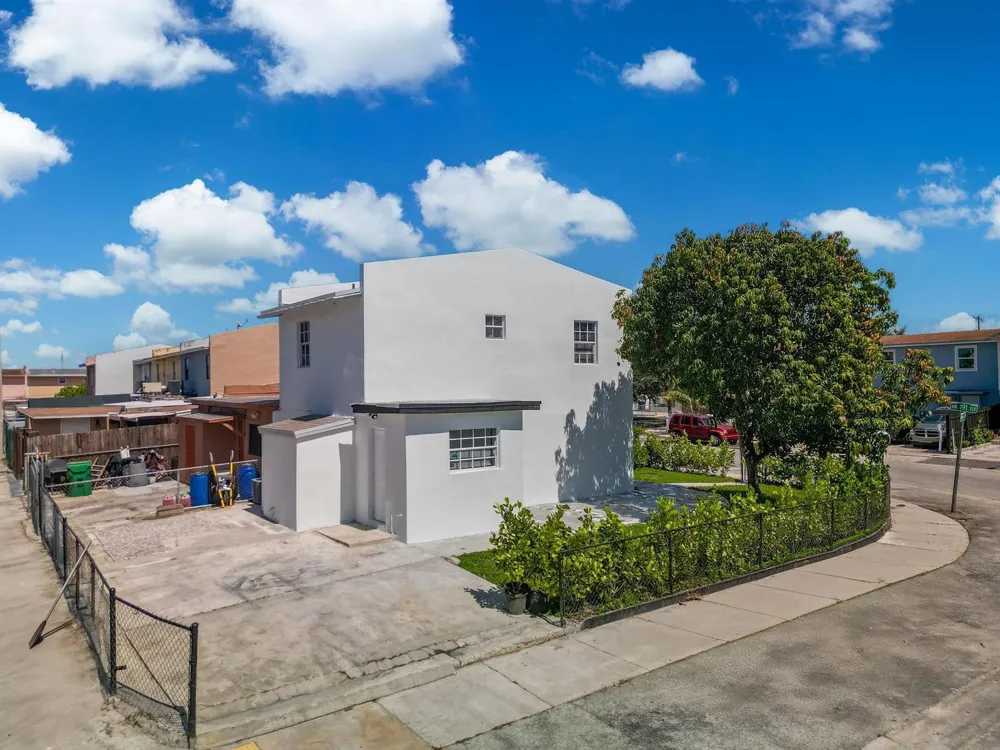 4527 NW 191st Terrace Miami Gardens, FL 33055