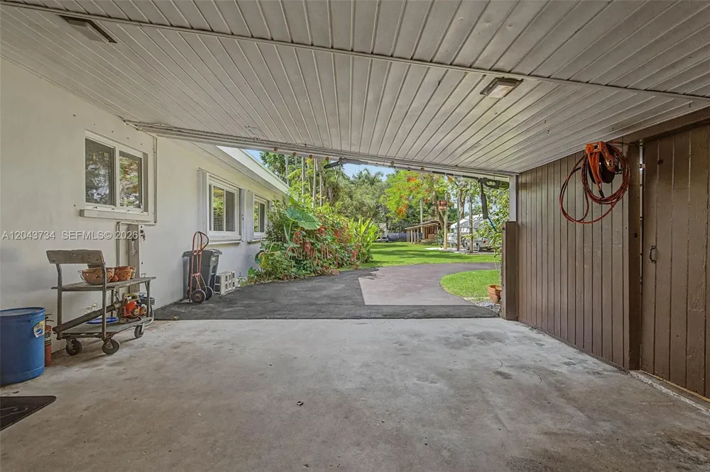 16620 SW 234th St Homestead, FL 33031