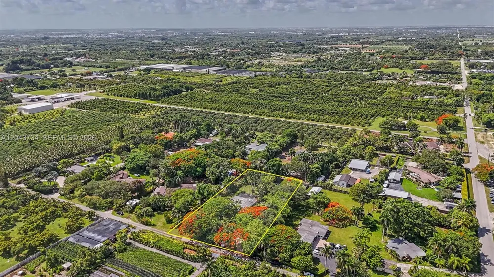 16620 SW 234th St Homestead, FL 33031