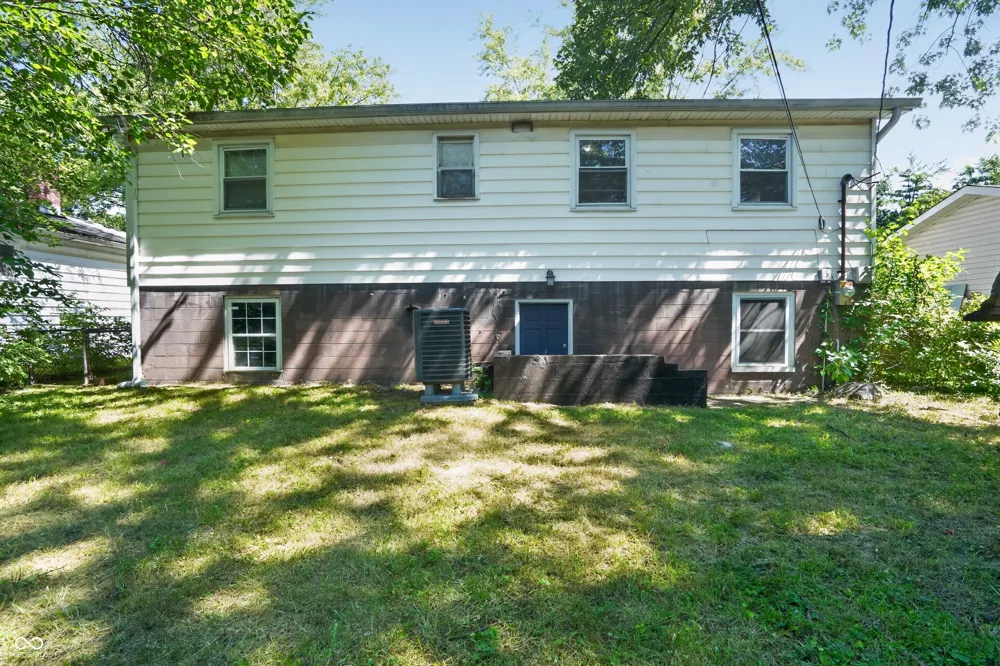 8505 E 34th Place Indianapolis, IN 46226