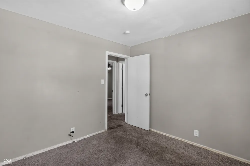 8505 E 34th Place Indianapolis, IN 46226