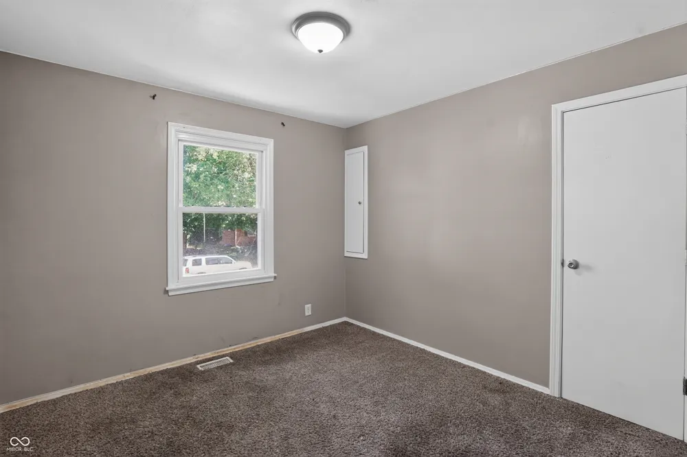 8505 E 34th Place Indianapolis, IN 46226
