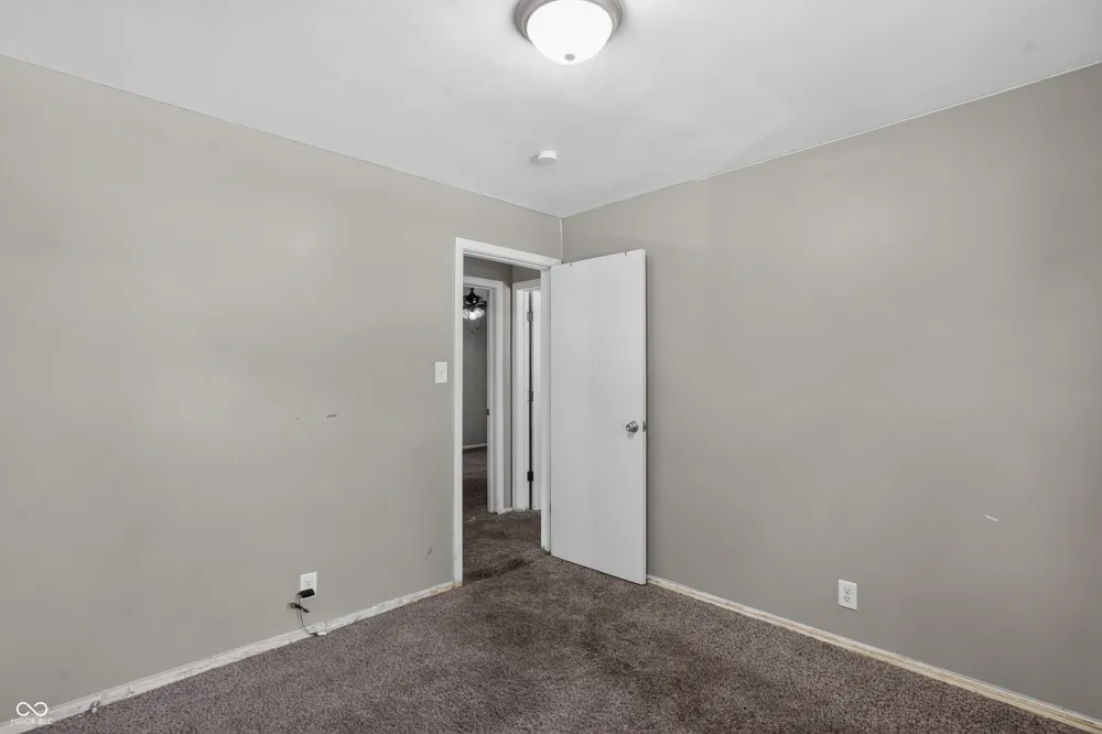 8505 E 34th Place Indianapolis, IN 46226