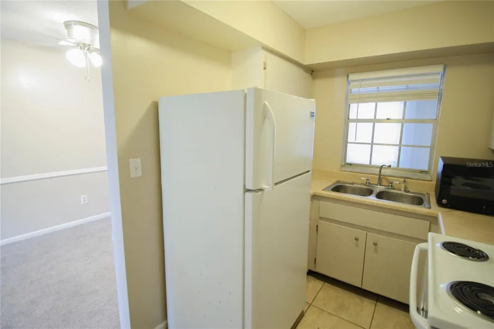 4507 9TH STREET W #J6 Bradenton, FL 34207