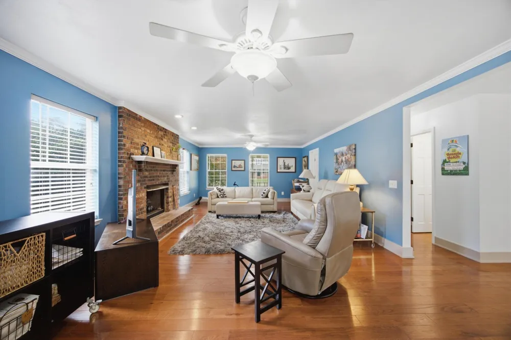 9608 Imperial Drive Ooltewah, TN 37363