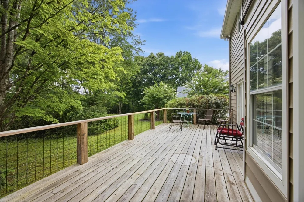 9608 Imperial Drive Ooltewah, TN 37363
