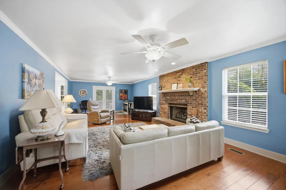 9608 Imperial Drive Ooltewah, TN 37363