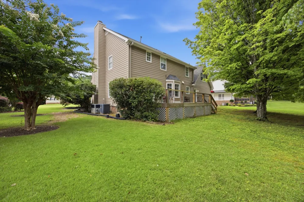 9608 Imperial Drive Ooltewah, TN 37363
