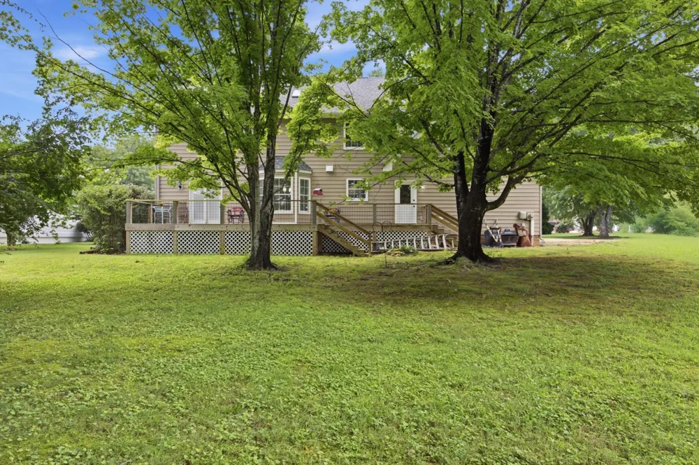 9608 Imperial Drive Ooltewah, TN 37363