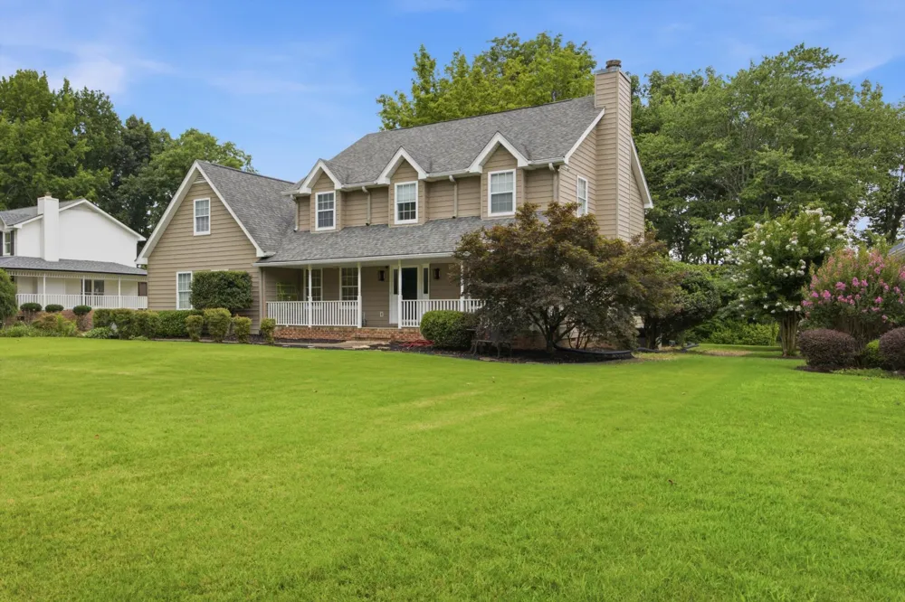 9608 Imperial Drive Ooltewah, TN 37363