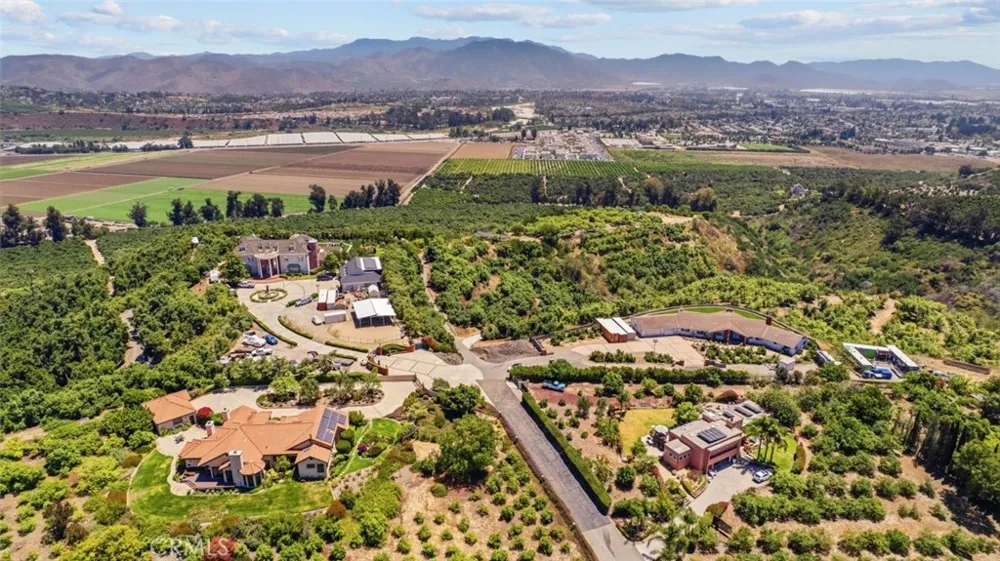 4305 Groves Place Somis, CA 93066