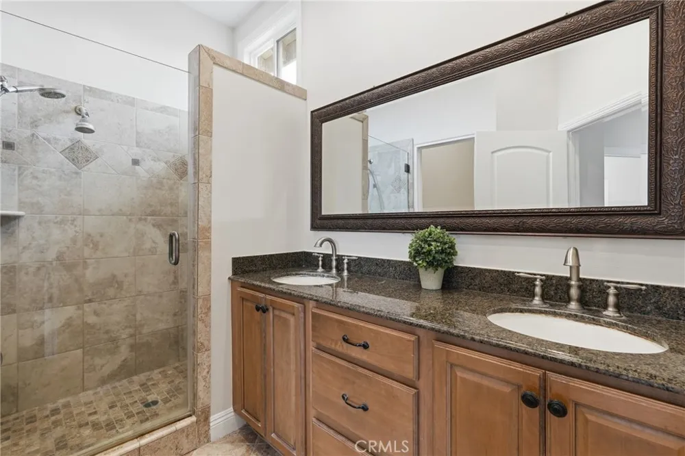 38 Golden Star Irvine, CA 92604