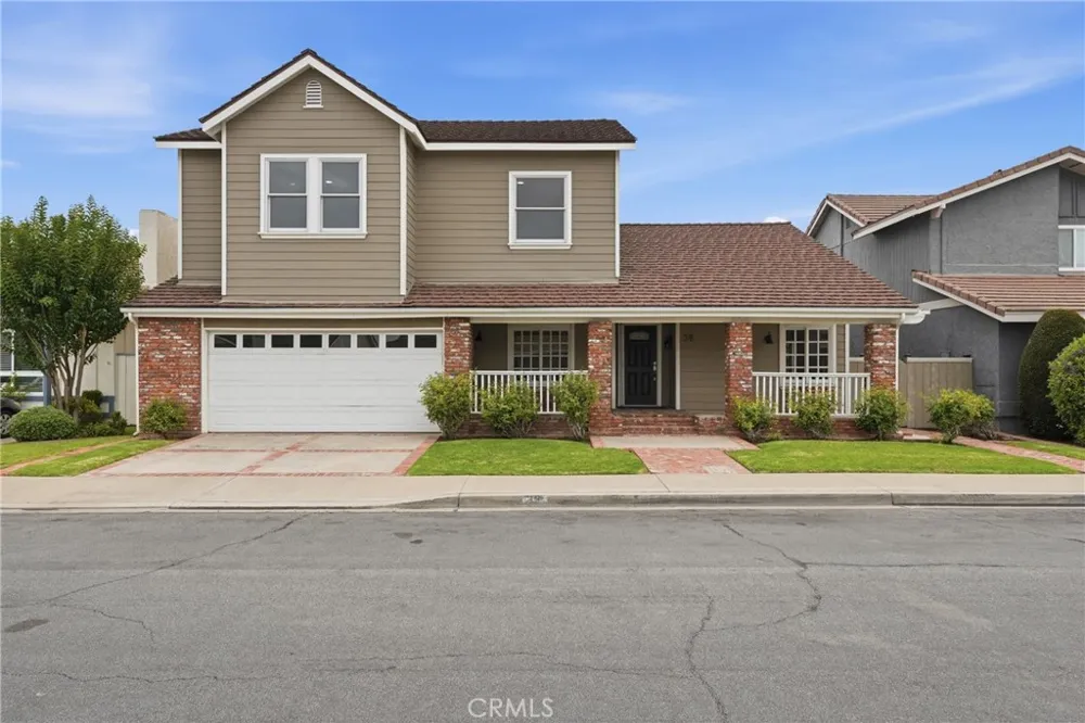 38 Golden Star Irvine, CA 92604