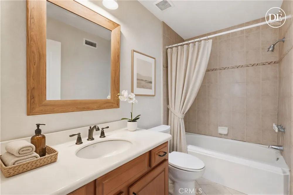 38 Golden Star Irvine, CA 92604