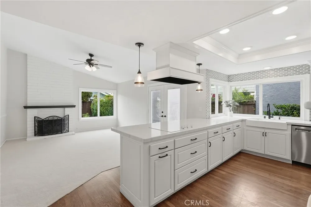 38 Golden Star Irvine, CA 92604