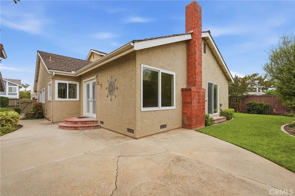 38 Golden Star Irvine, CA 92604