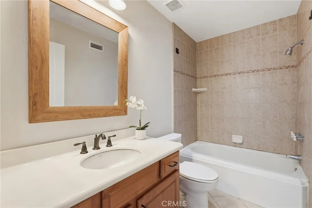 38 Golden Star Irvine, CA 92604