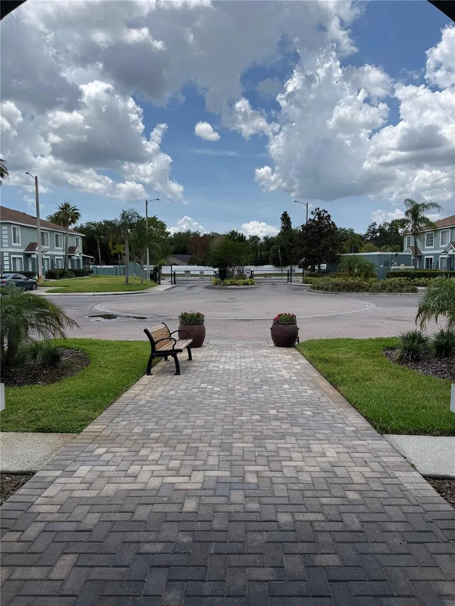 2235 FLUORSHIRE DRIVE Brandon, FL 33511