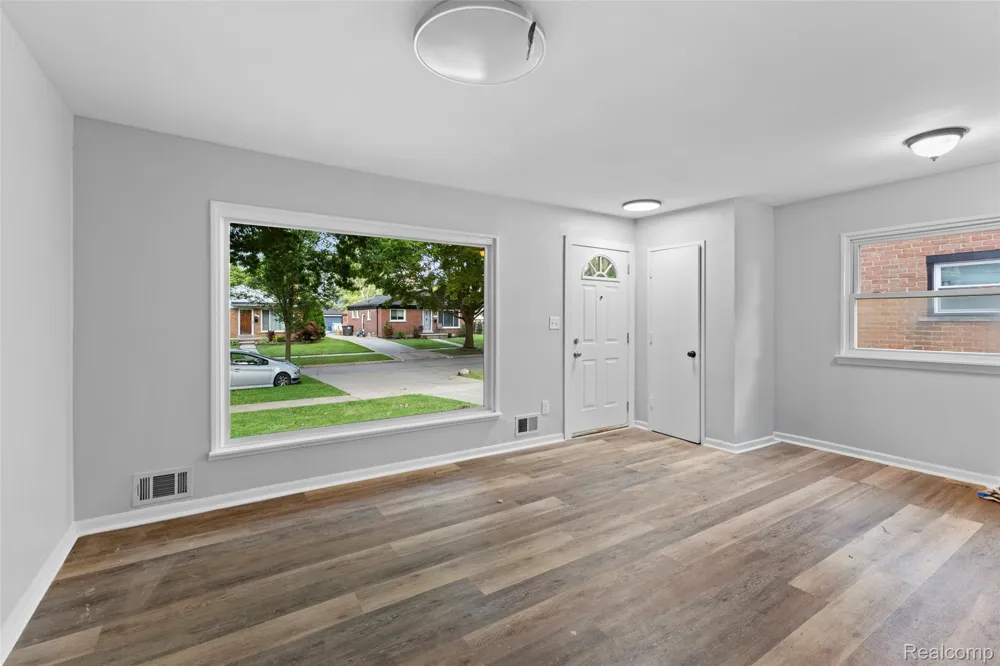 7608 Tulane Street Taylor City, MI 48180