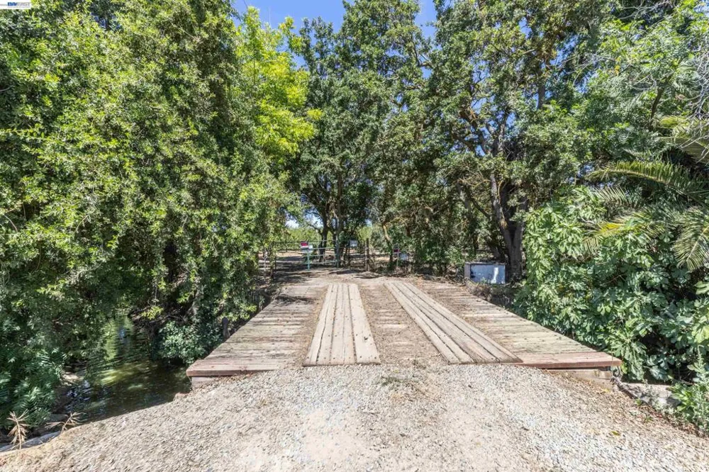 3515 Kellogg Creek Rd Byron, CA 94514