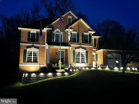 10738 APPLE TREE LANE