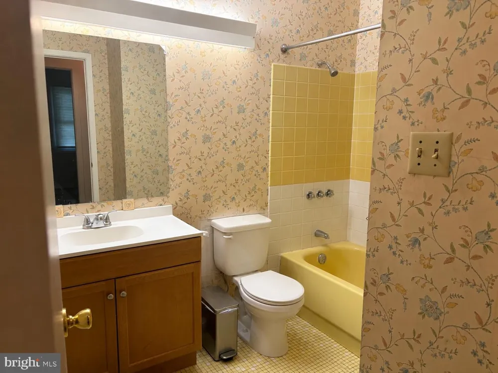2207 HYSON PLACE Bowie, MD 20716