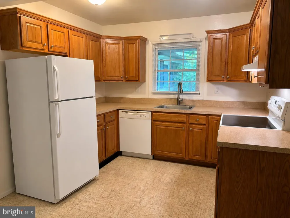 2207 HYSON PLACE Bowie, MD 20716