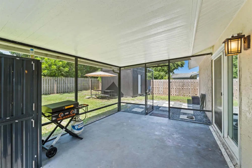745 21st Street SW Vero Beach, FL 32960