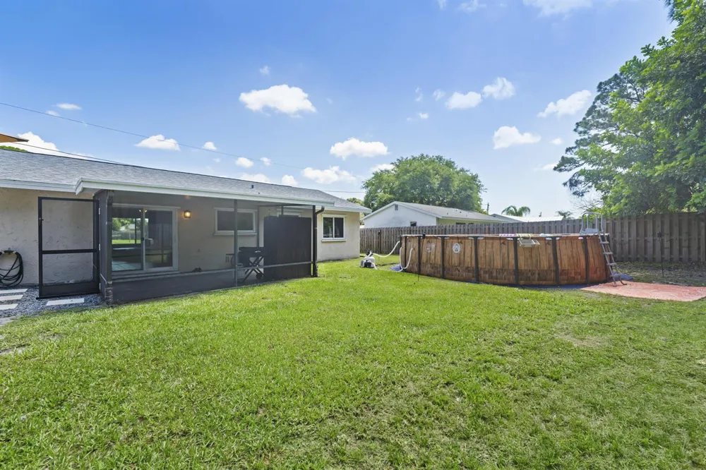 745 21st Street SW Vero Beach, FL 32960