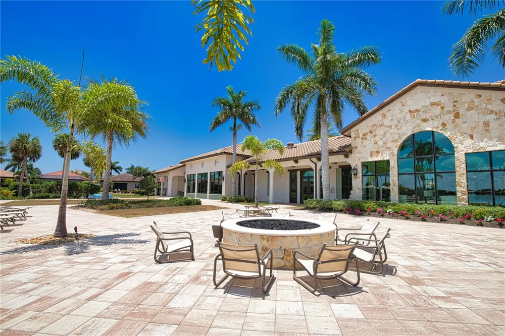 104 VILLORESI BOULEVARD Nokomis, FL 34275