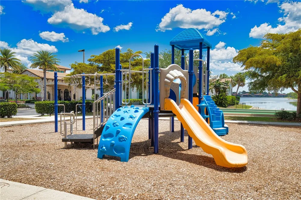 104 VILLORESI BOULEVARD Nokomis, FL 34275