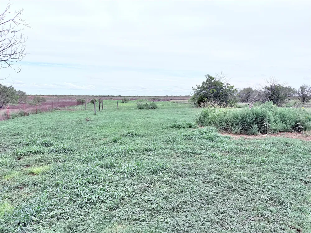 1809 Crowell Highway Quanah, TX 79252