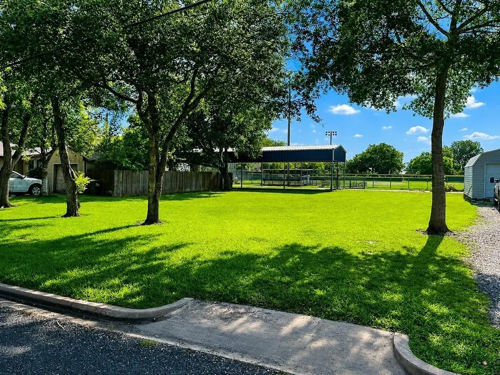 North Summit Street Weimar, TX 78962