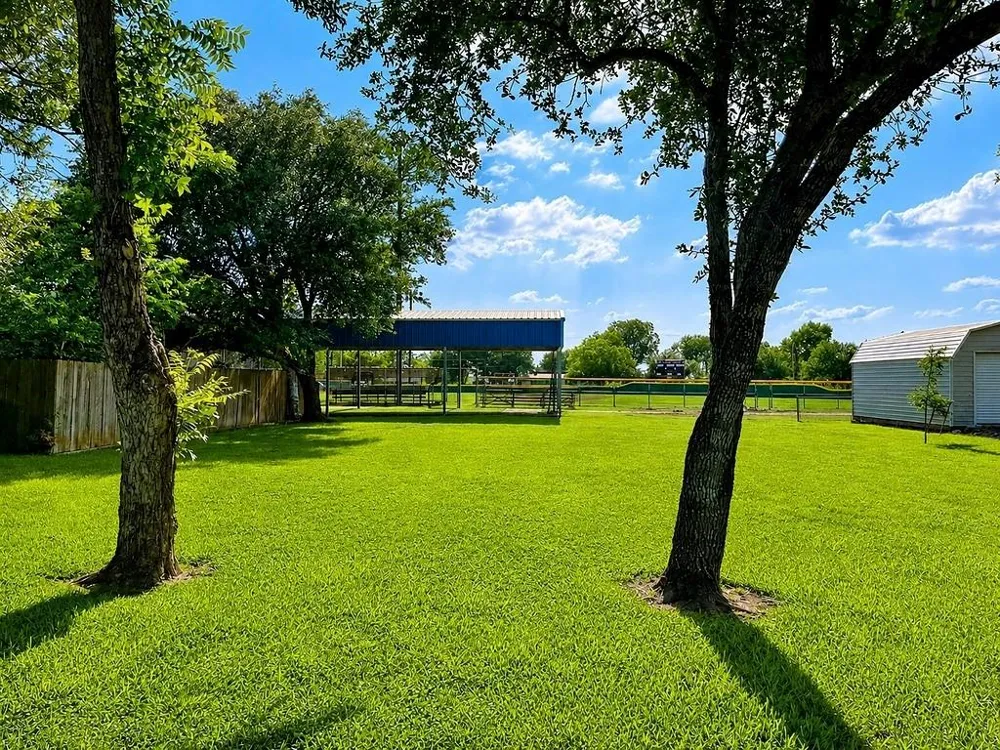North Summit Street Weimar, TX 78962
