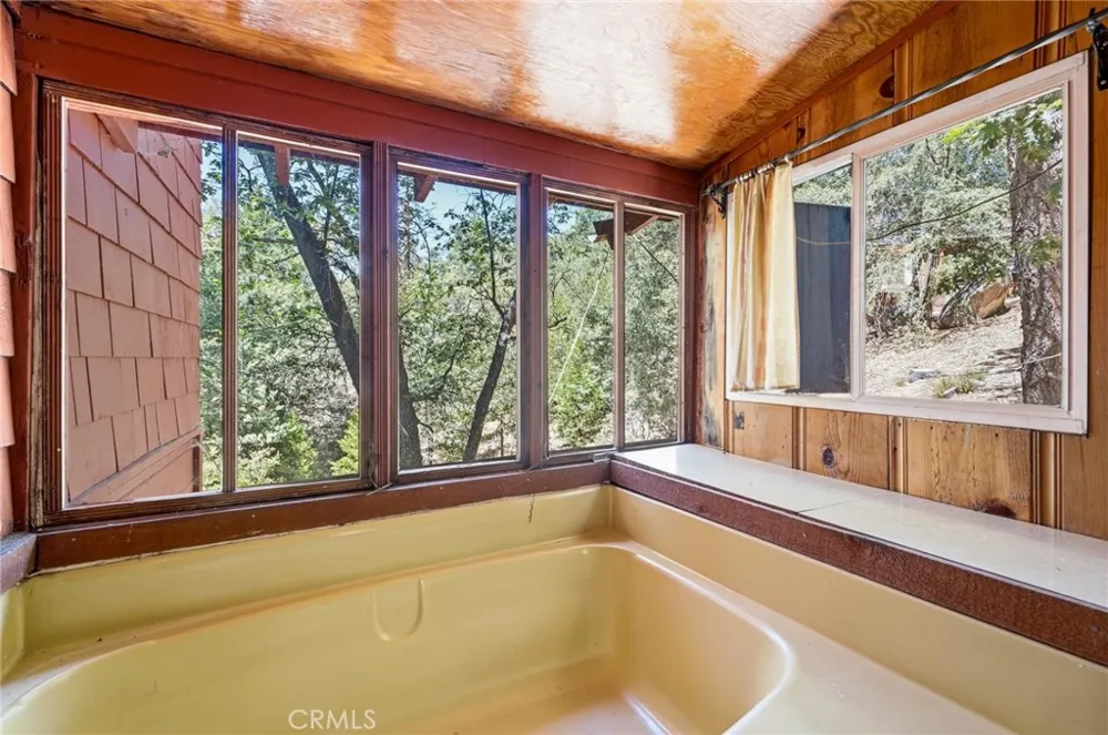 24759 Schaffer Drive Idyllwild, CA 92549