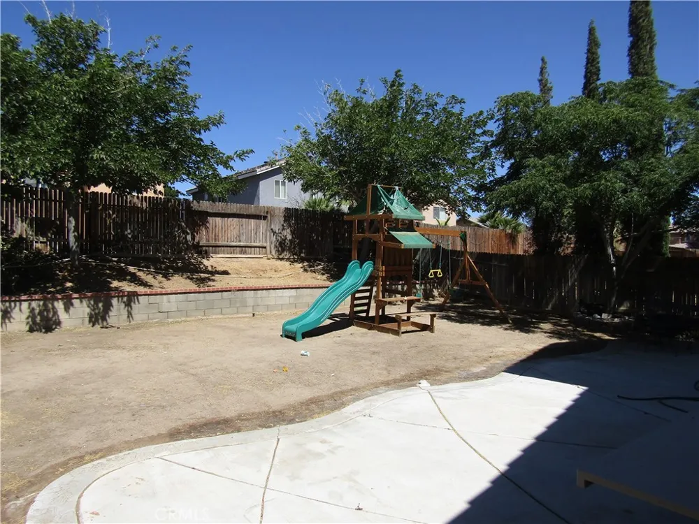 15248 Sunray Court Victorville, CA 92394