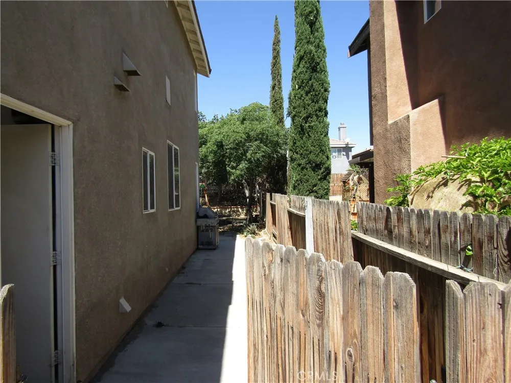 15248 Sunray Court Victorville, CA 92394