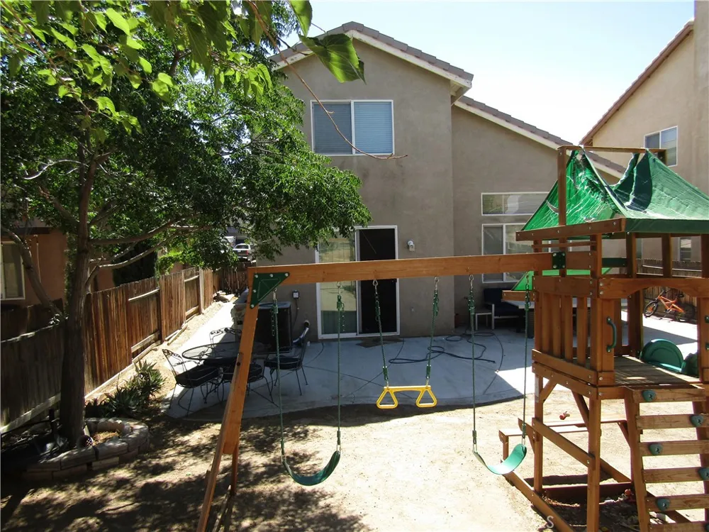 15248 Sunray Court Victorville, CA 92394