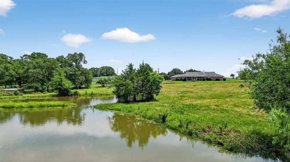 929 County Line Church Road Whitesboro, TX 76273