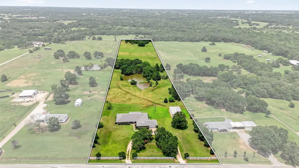 929 County Line Church Road Whitesboro, TX 76273