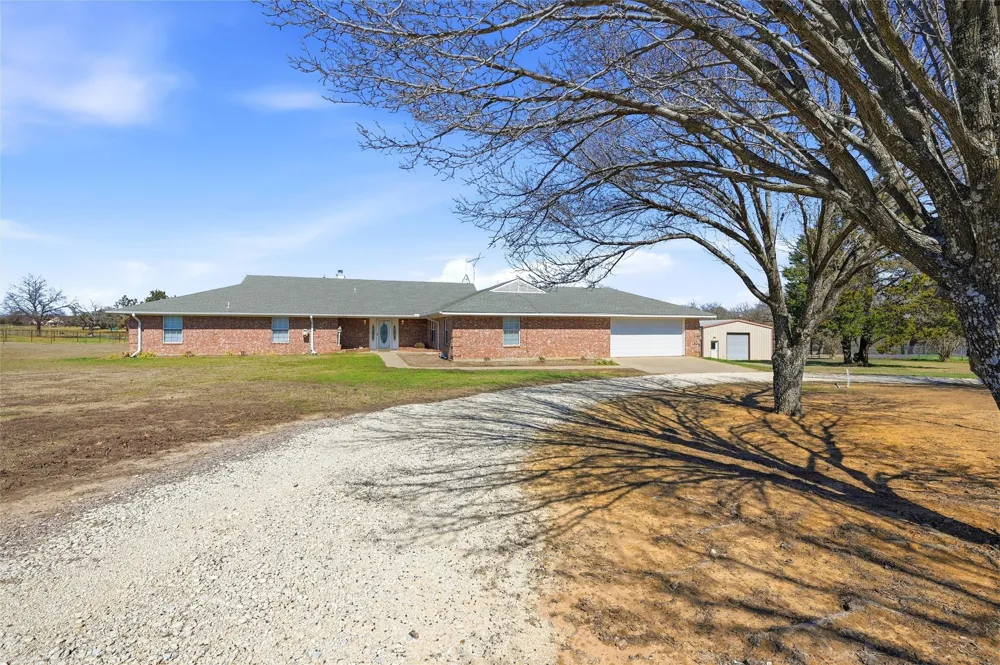929 County Line Church Road Whitesboro, TX 76273