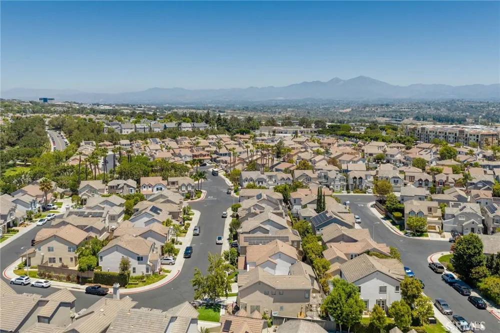 20 Wimbledon Aliso Viejo, CA 92656