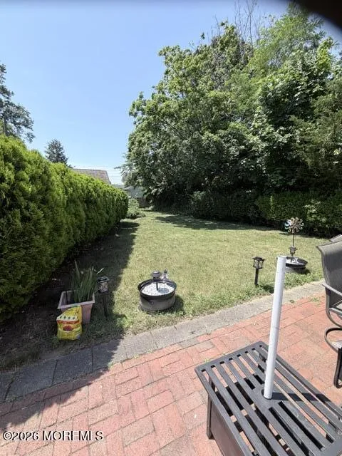 621 Essex Avenue Spring Lake Heights, NJ 07762