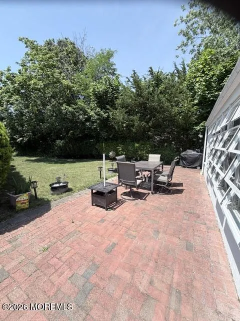 621 Essex Avenue Spring Lake Heights, NJ 07762