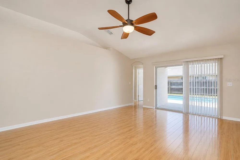 4822 PORTOBELLO CIRCLE Valrico, FL 33596