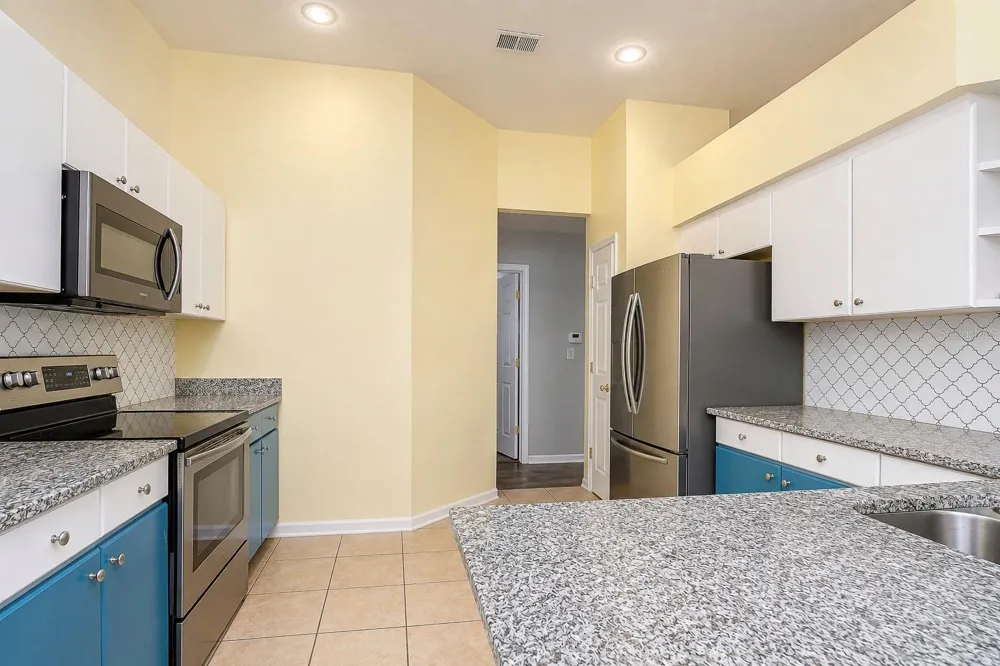 4822 PORTOBELLO CIRCLE Valrico, FL 33596